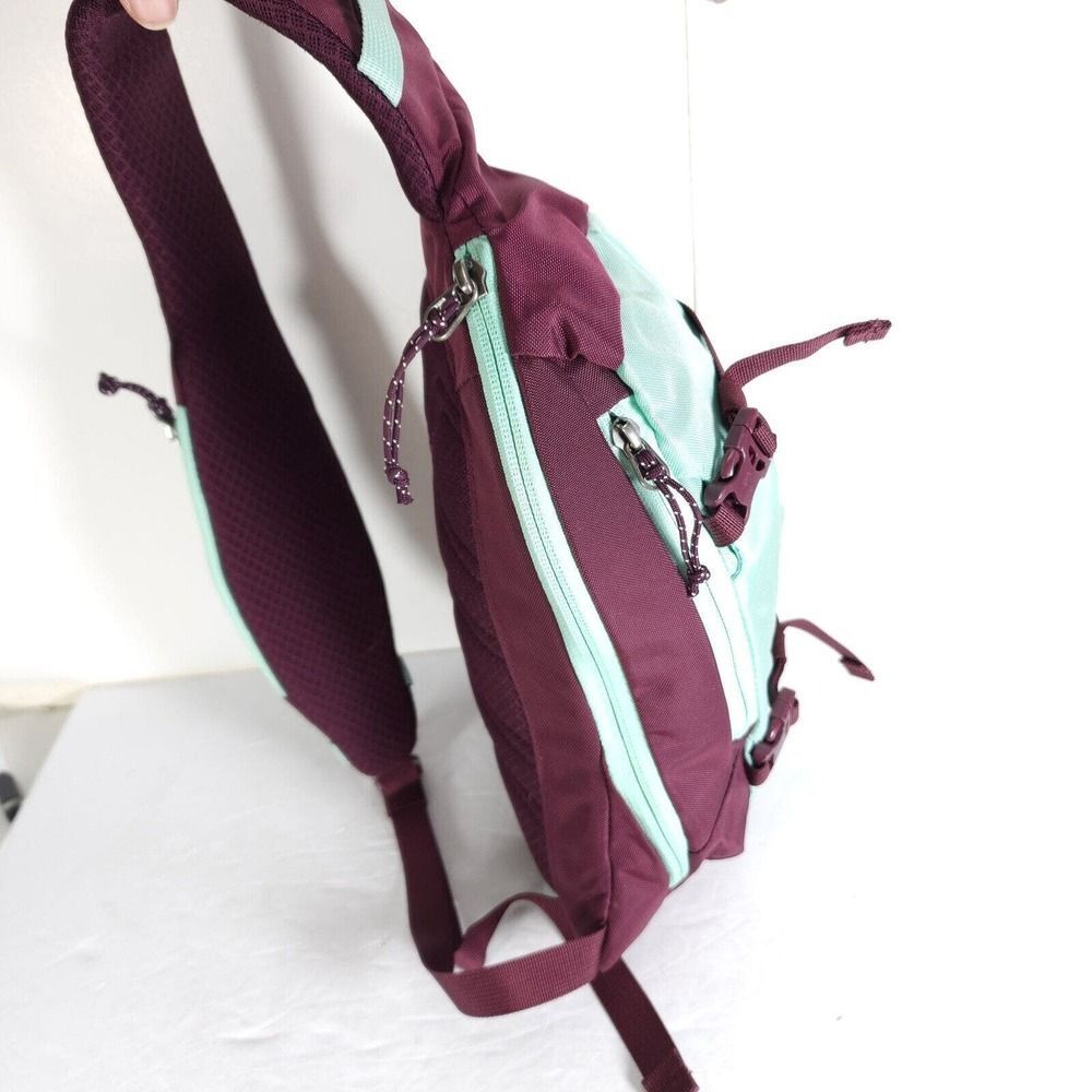 Patagonia Atom 8L Purpl Blue Hiking Sling Shoulder Snap Crossbody Backpack Bag - Picture 5 of 12